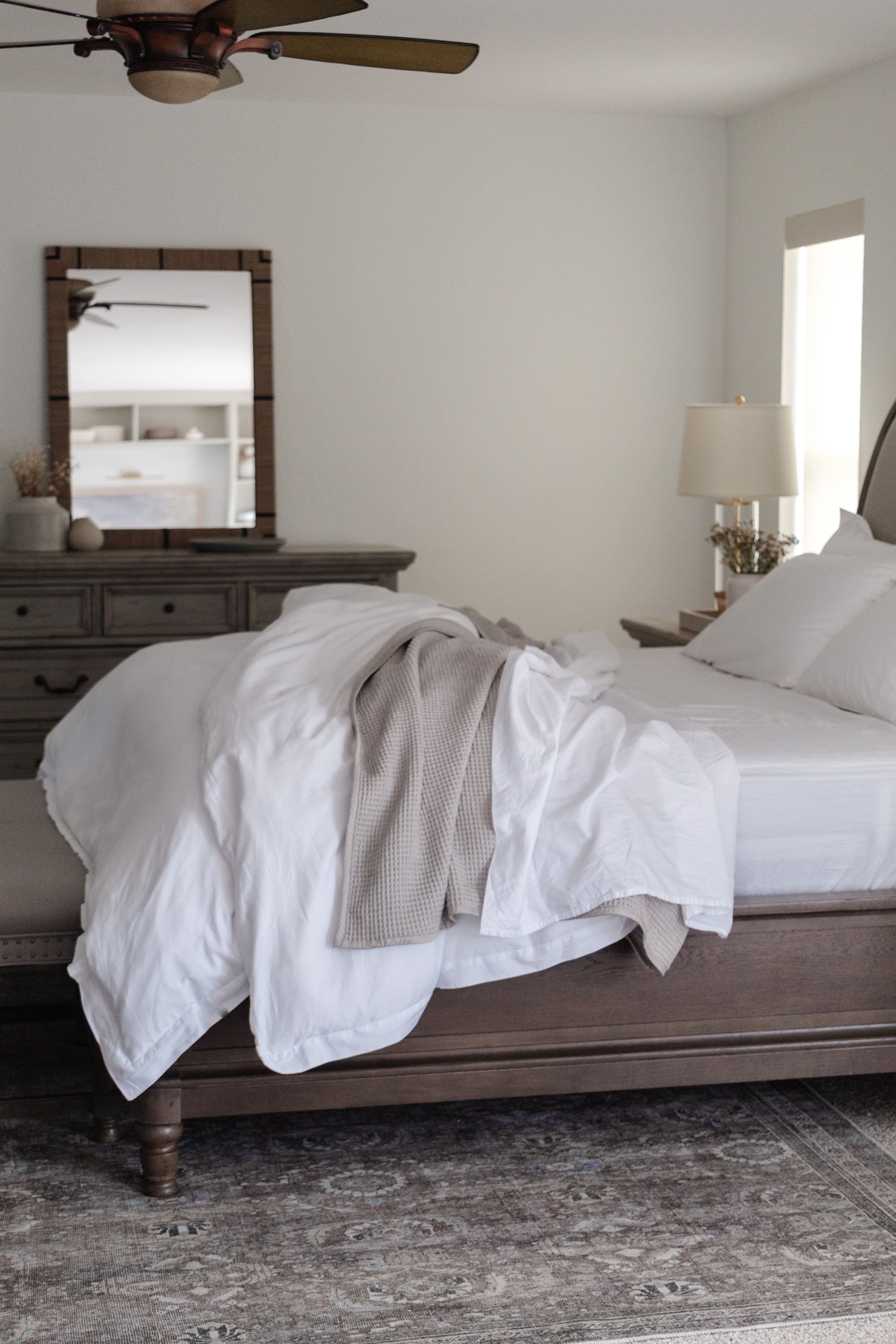 bedding essentials Boll&Branch signature duvet set in white